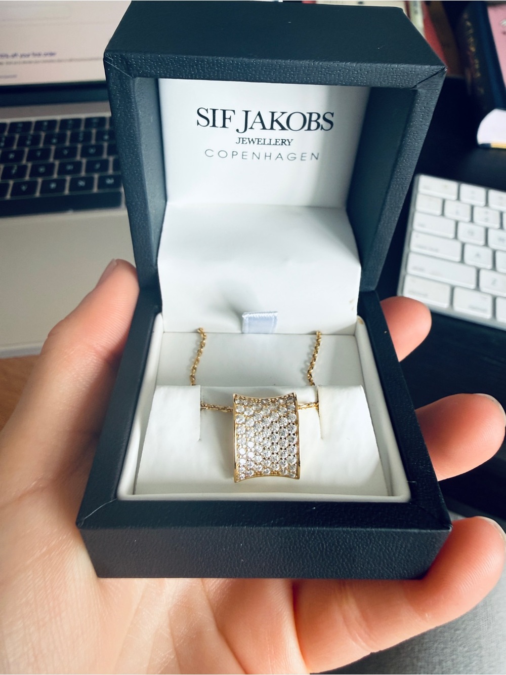 NEW Sif Jakobs Felline Concavo 18K Gold Plated Pavé Crystal Pendant Necklace